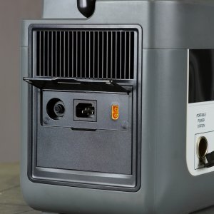 Портативная электростанция FUBAG AS 2400i (аккумулятор LiFePO4) в Иркутске фото